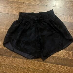 Lululemon size 6 track that shorts gently used
